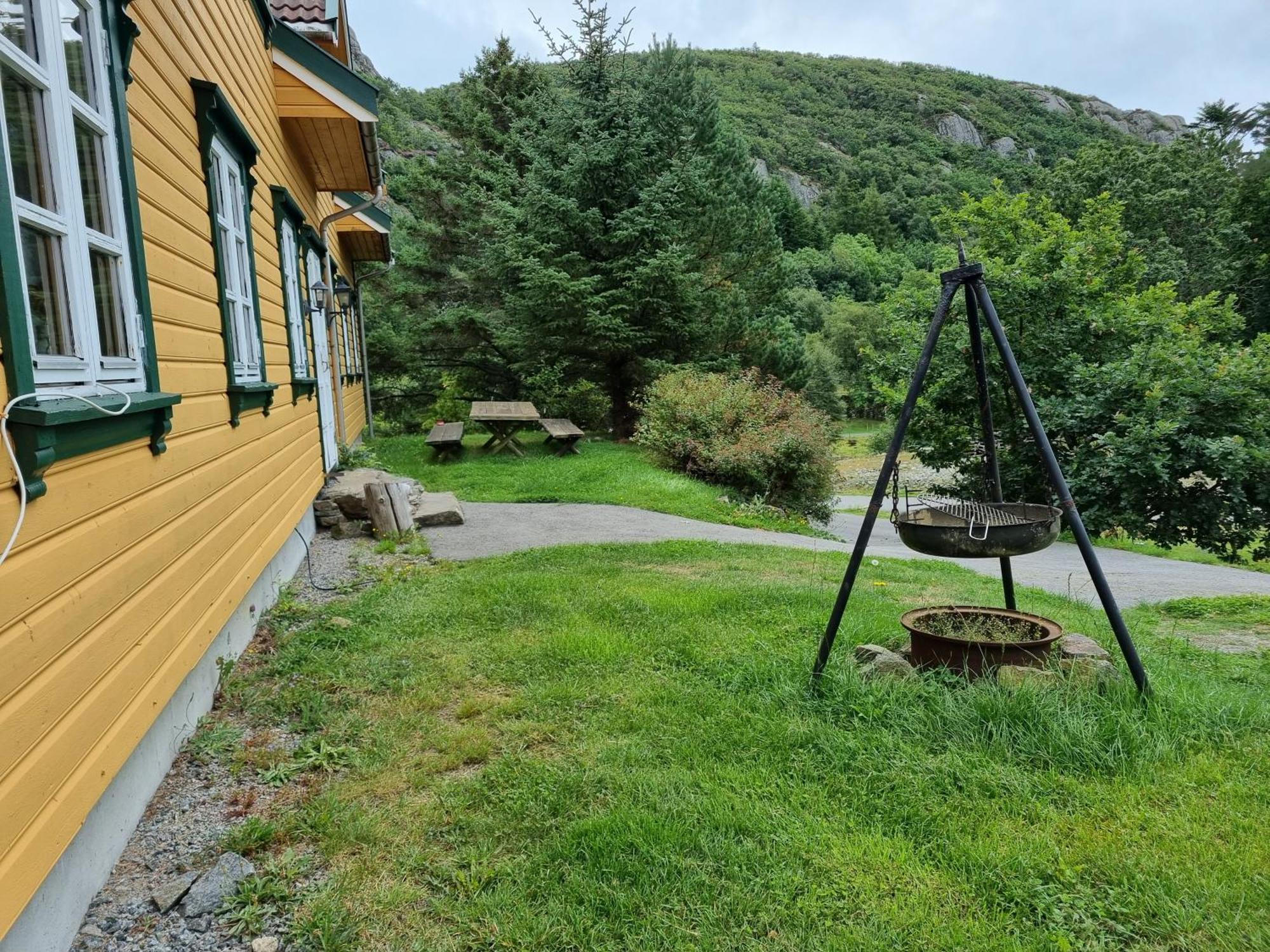 Hausvikstranda Lyngdal